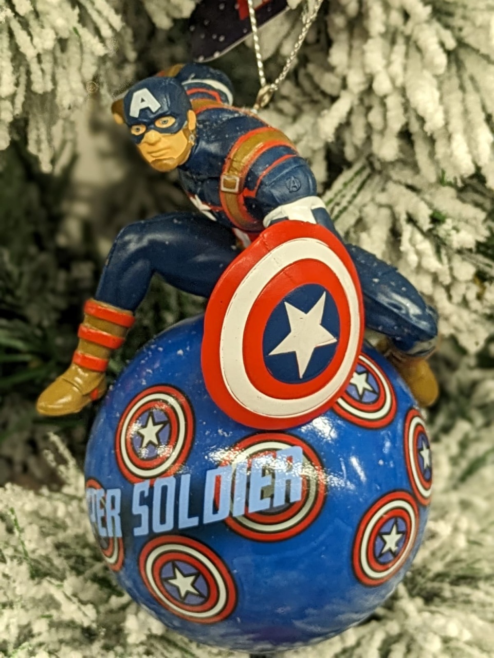Weihnachtskugel Disney Marvel 3D Capatin Amerika